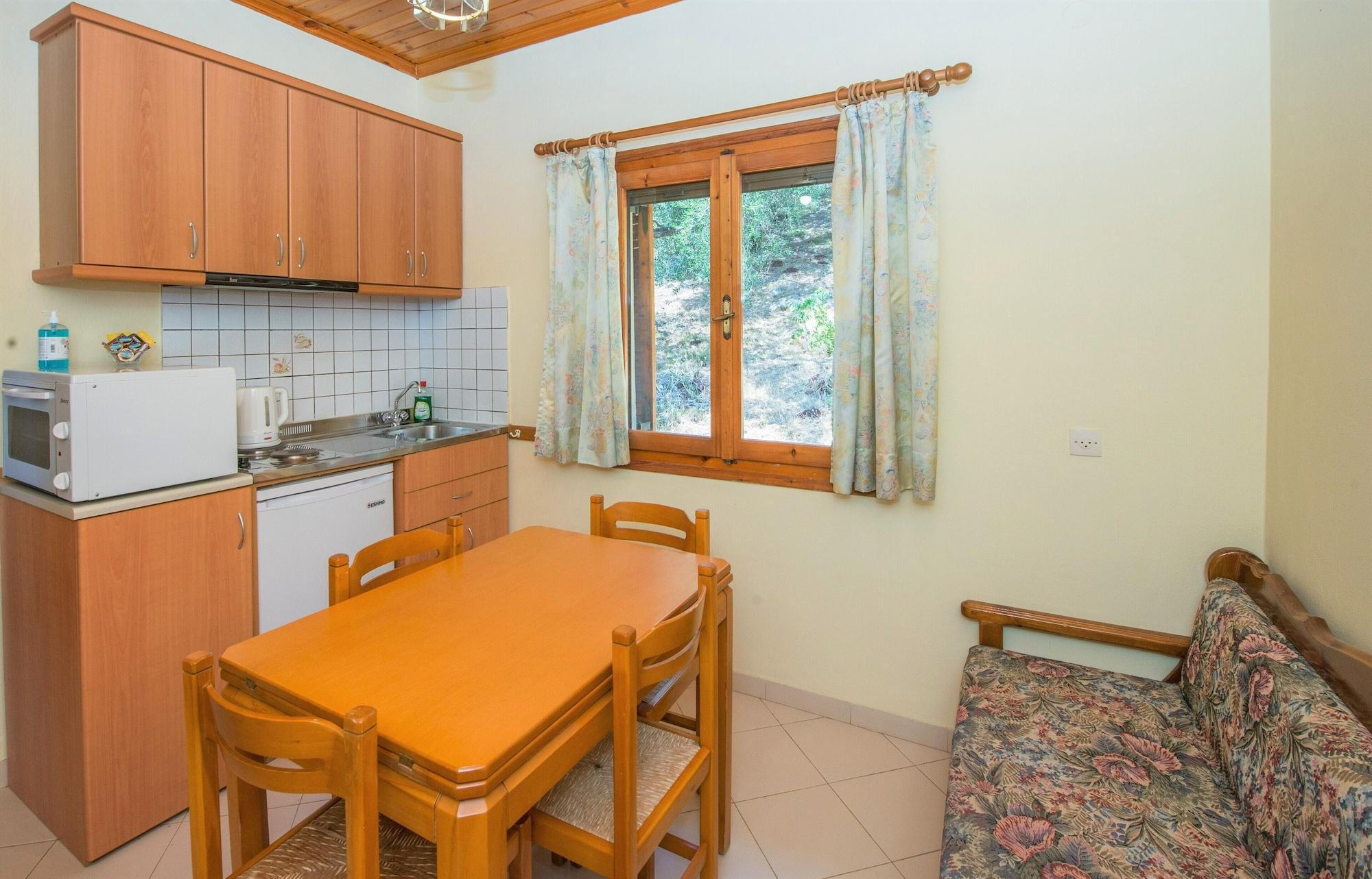 Dionysos Apartments Апраос Экстерьер фото